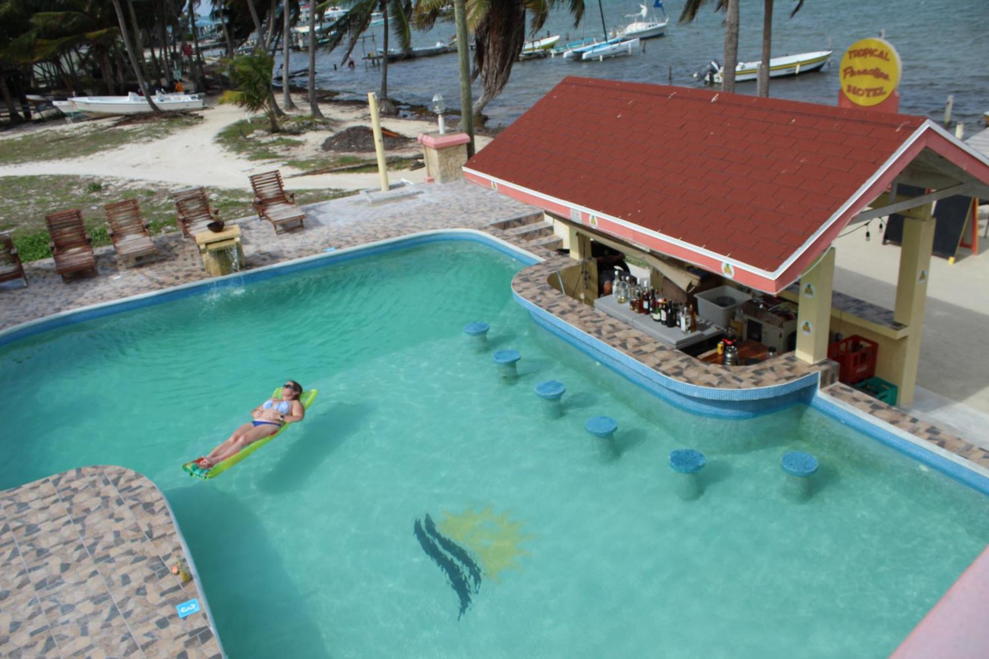 Tropical Paradise Caye Caulker Kültér fotó